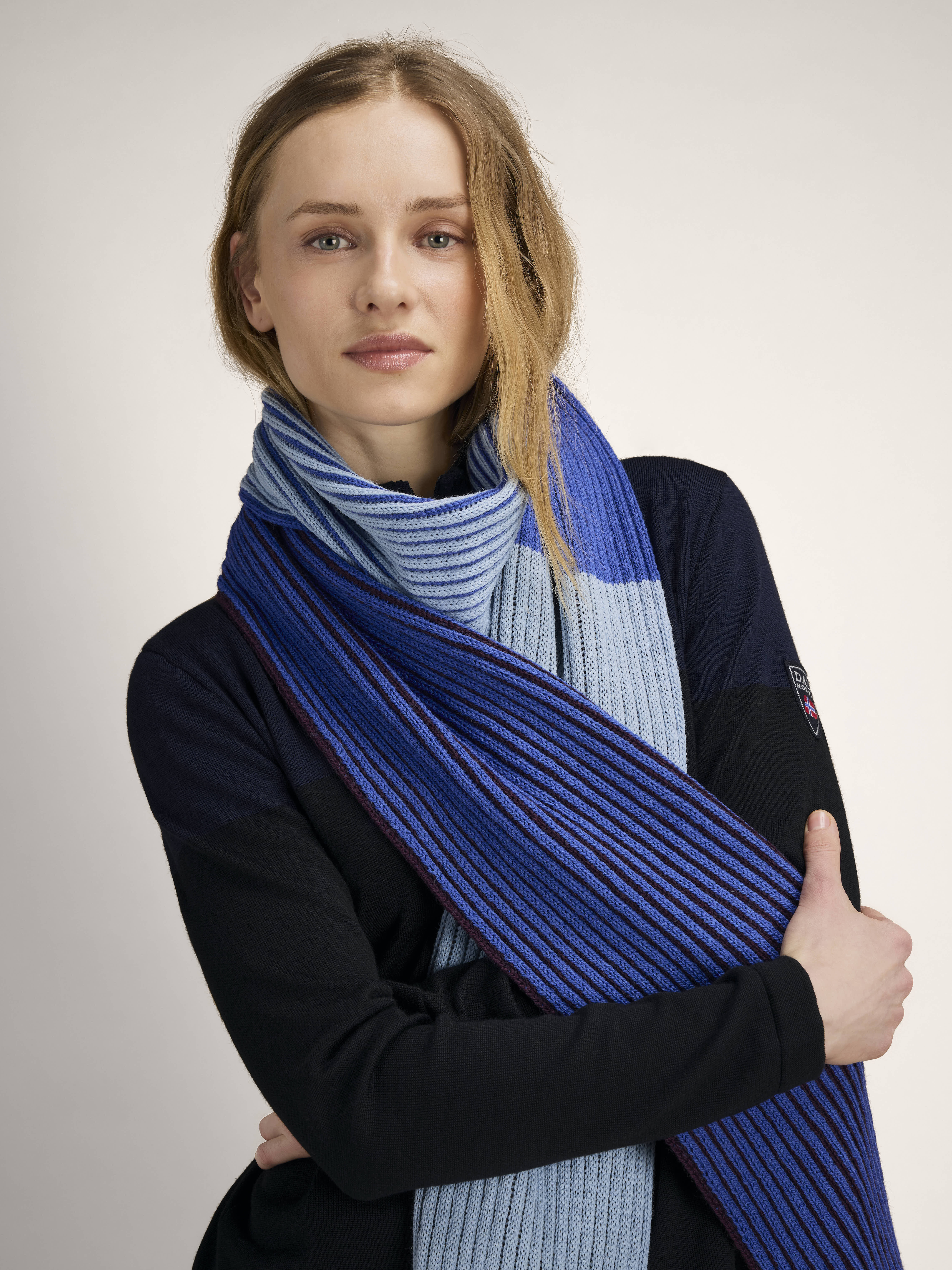 Skarstind Scarf Wine Ultramarine Iceblue