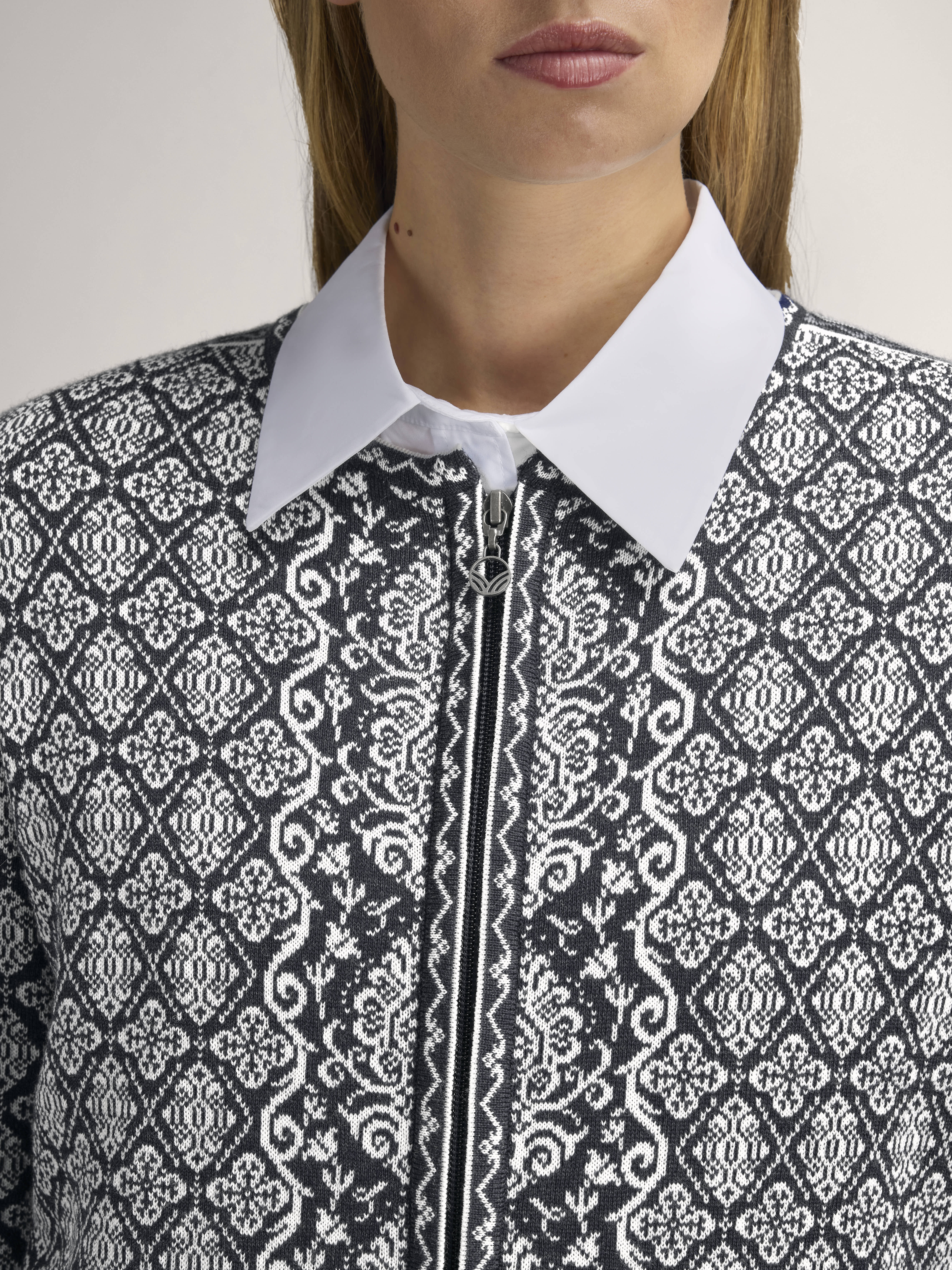 Ingeborg Women’s Jacket - Merino Electricstorm Offwhite Blue