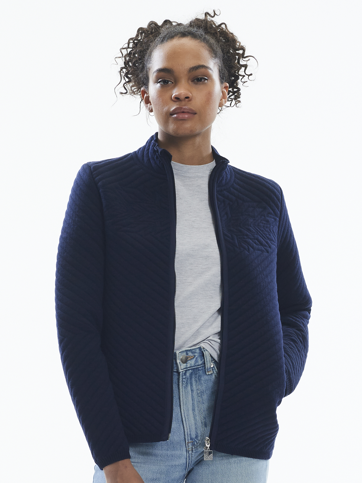 Short wool jackets and cardigans for 
