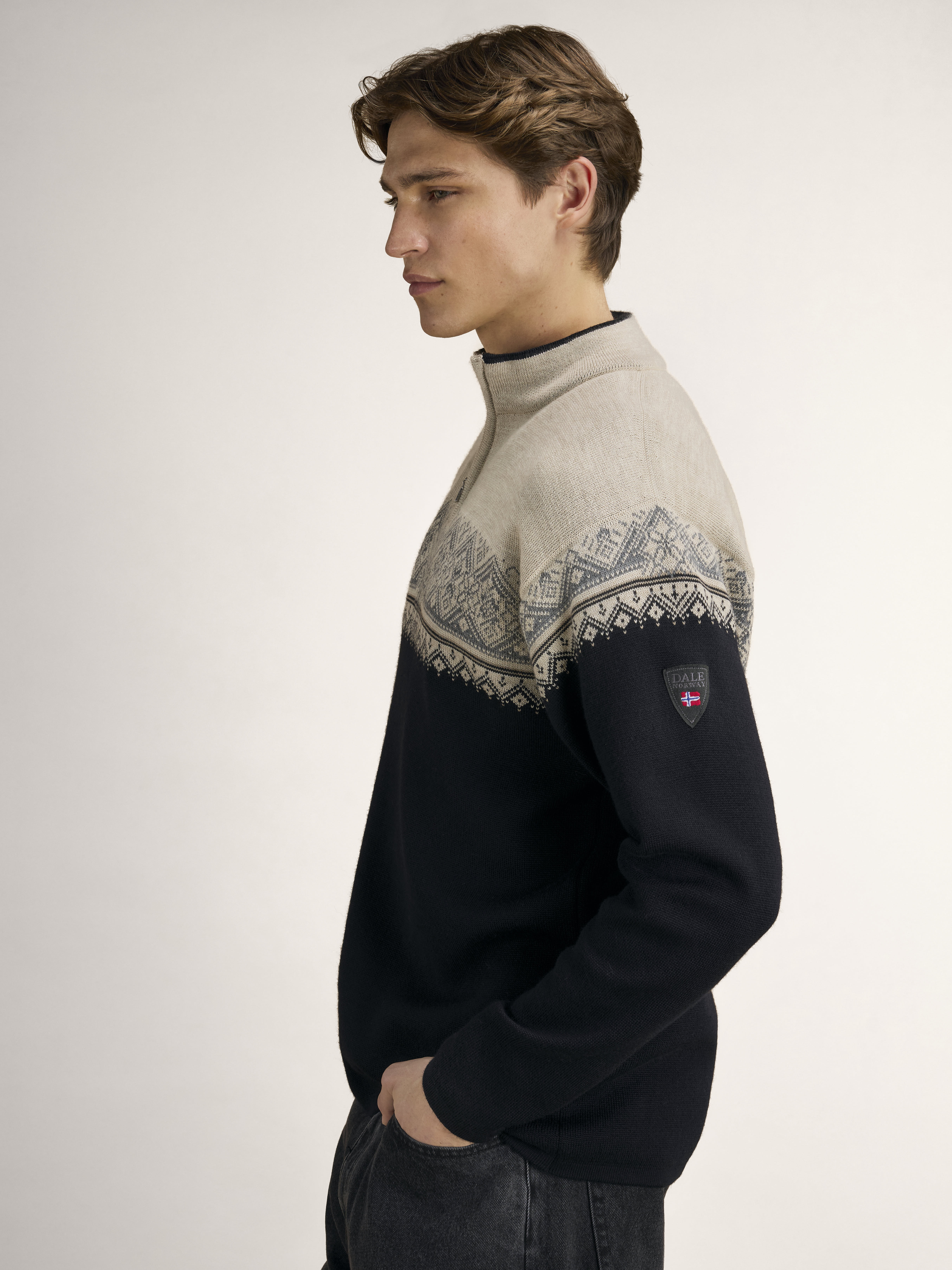 Moritz Men’s Sweater - Merino Wool Black Sandstone