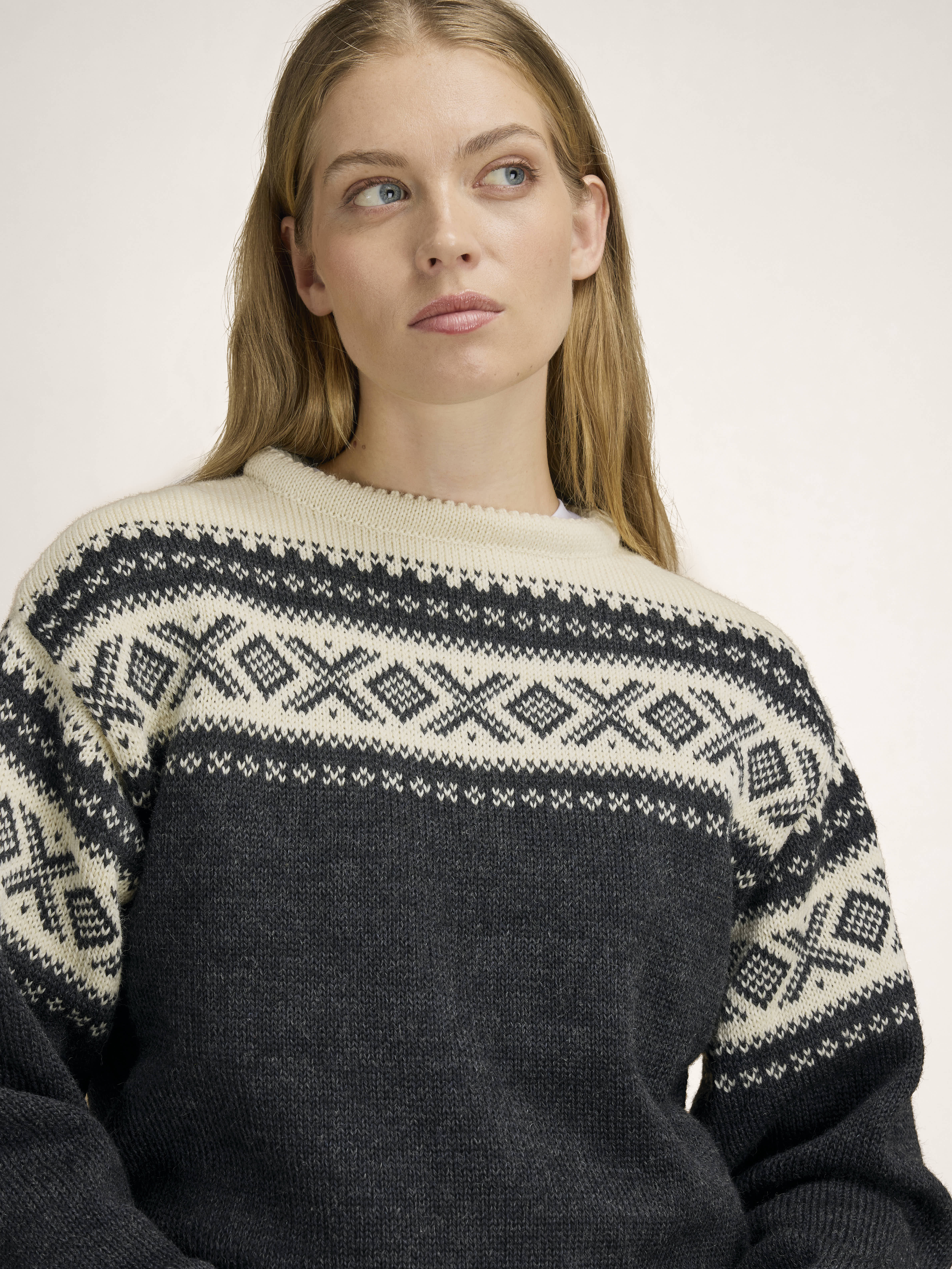 Cortina 1956 Sweater - Norwegian Wool Dark Charcoal