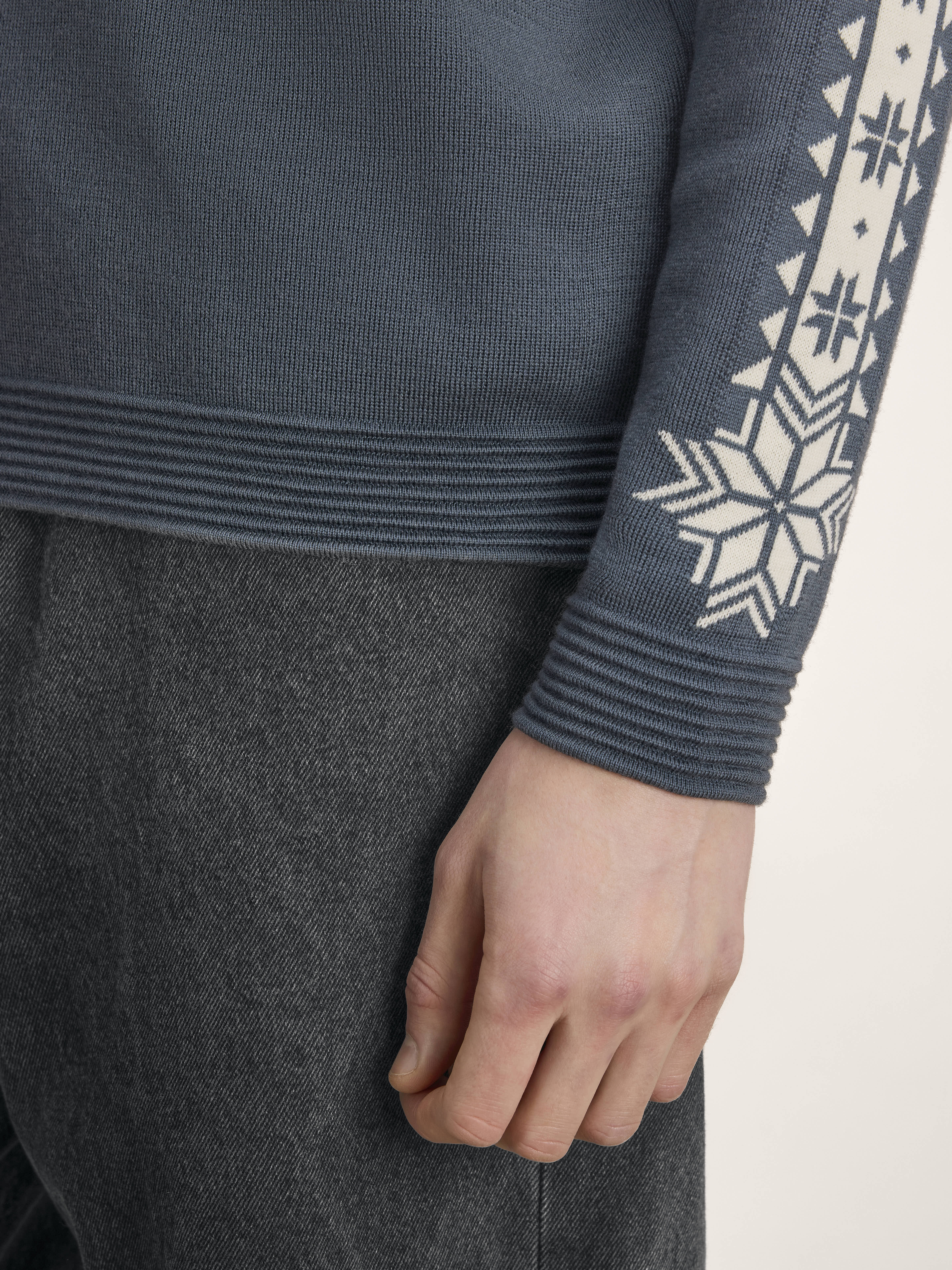 Geilo Men’s Sweater - Merino Wool Steel Offwhite