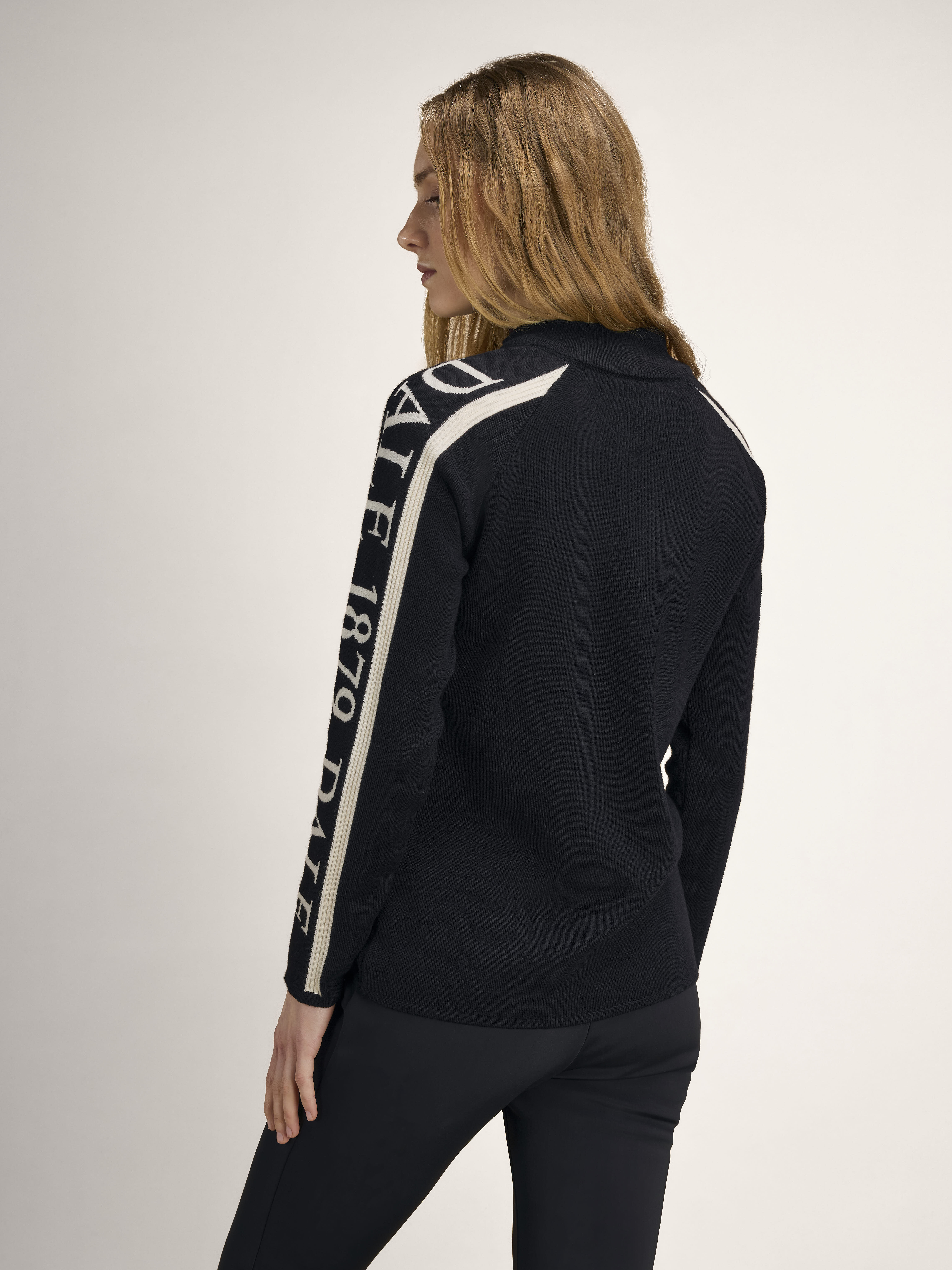 Skarstind 1879 Women's Sweater Black Offwhite