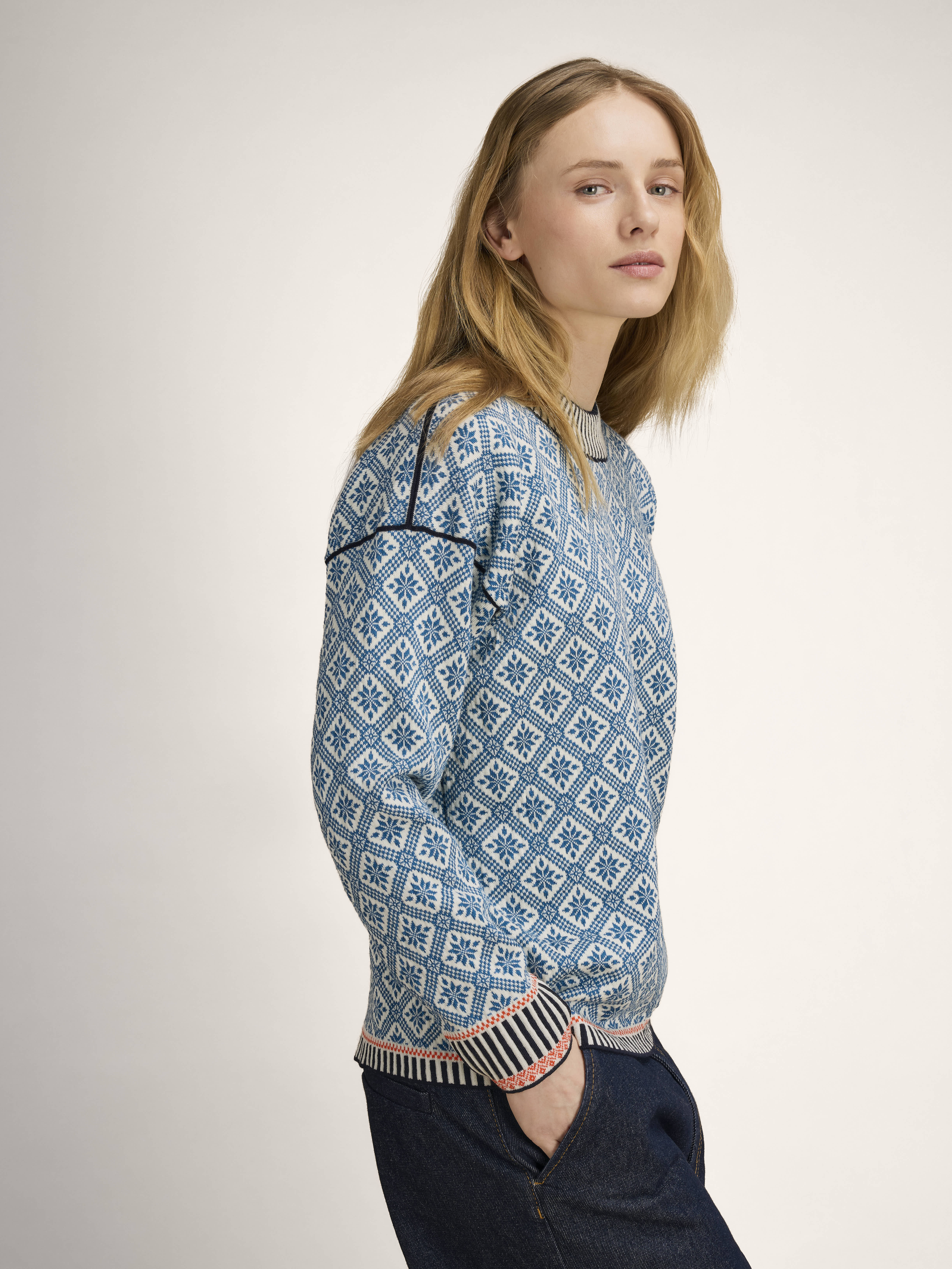 Langøy Women's Sweater - Merino Wool Arctic Blue Offwhite