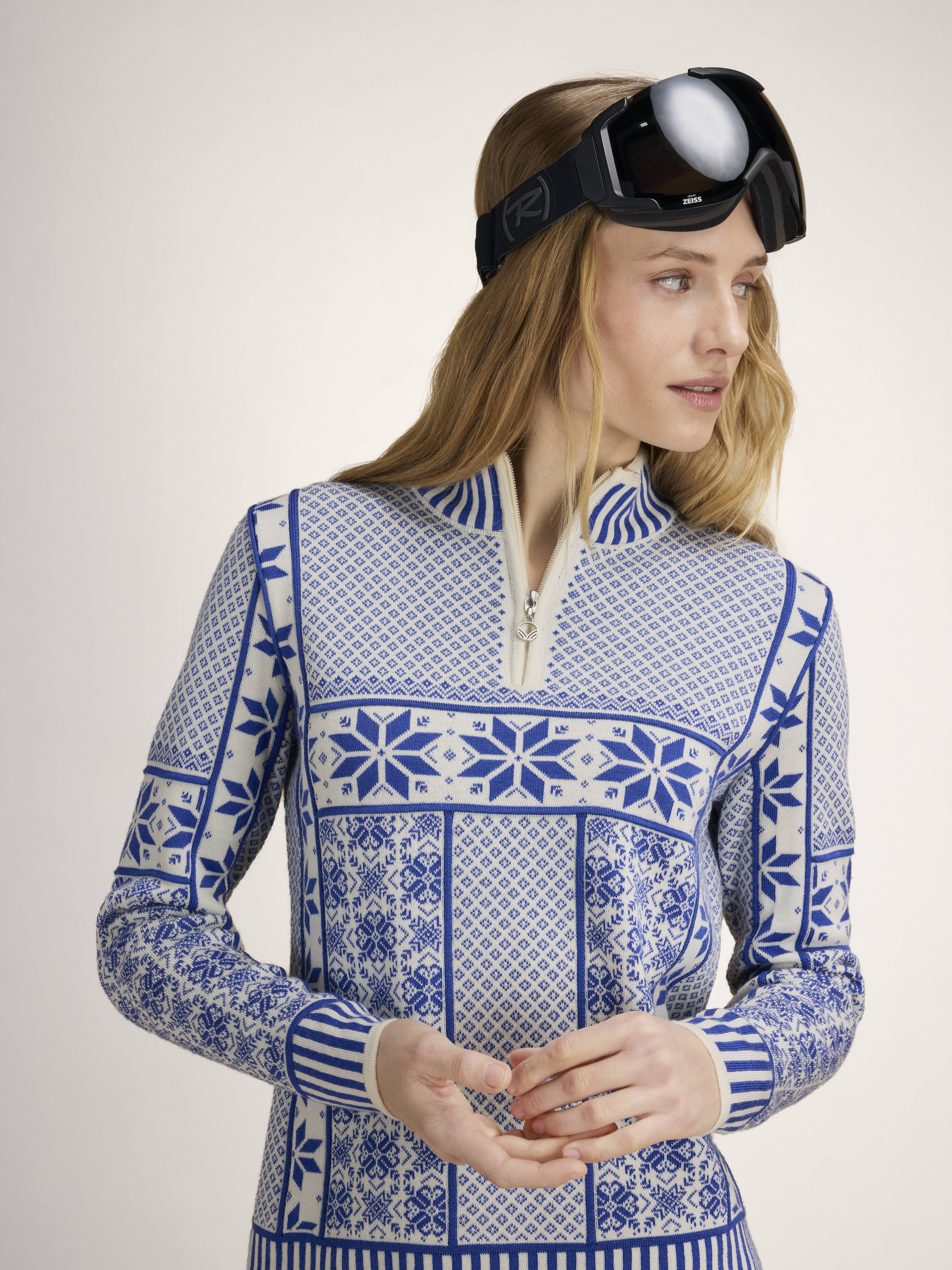 Vardåsen Women's Sweater Offwhite Ultramarine